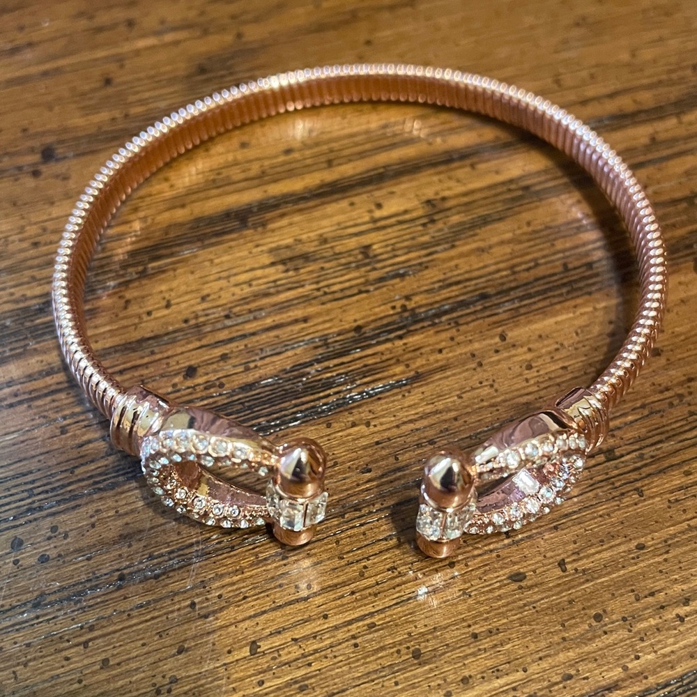 A Grave Glow Bomb Party Halloween 2025 Bracelet Stack ST64694 - Picture 3 of 6